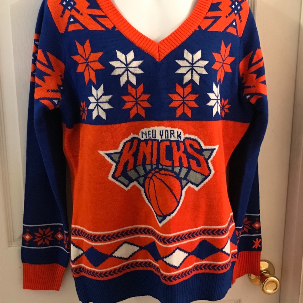 New York KNICKS Sweater -worn for 3 hrs like new